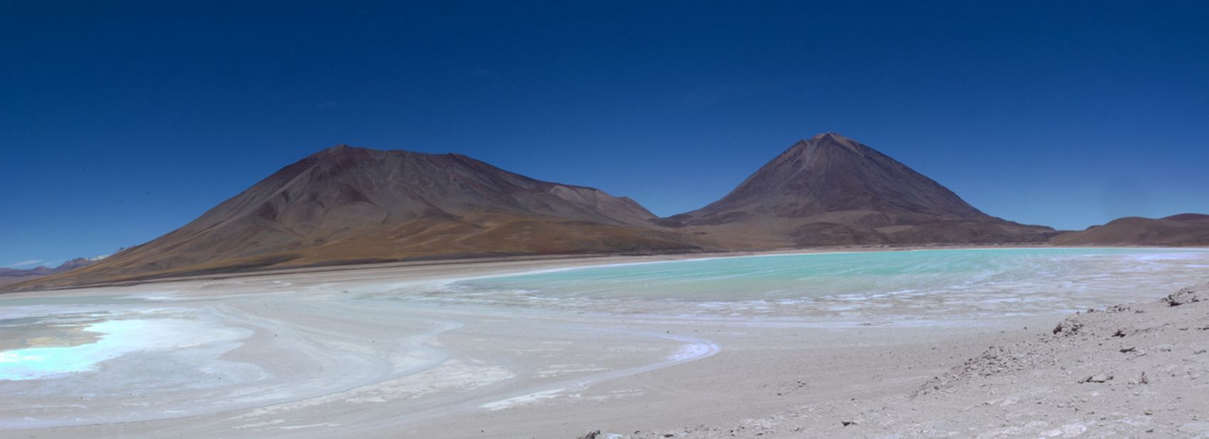 la Laguna Verde et le Volcan Licancabur