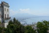 Vue de Naples depuis la chartreuse de san martino avec le Vésuve en arrière plan