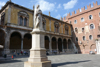 piazza Dante à Verona