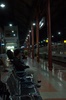 L'attente du train à Yogya vers minuit 