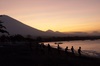 les pêcheurs de rivage le soir à Amed 