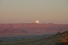lever de lune au soleil couchant